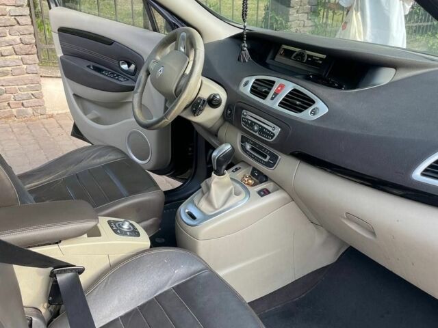 Черный Рено Сценик III, объемом двигателя 2 л и пробегом 225 тыс. км за 6100 $, фото 6 на Automoto.ua