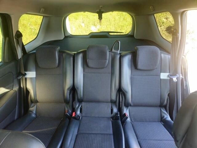 Черный Рено Сценик III, объемом двигателя 1.5 л и пробегом 254 тыс. км за 8500 $, фото 7 на Automoto.ua