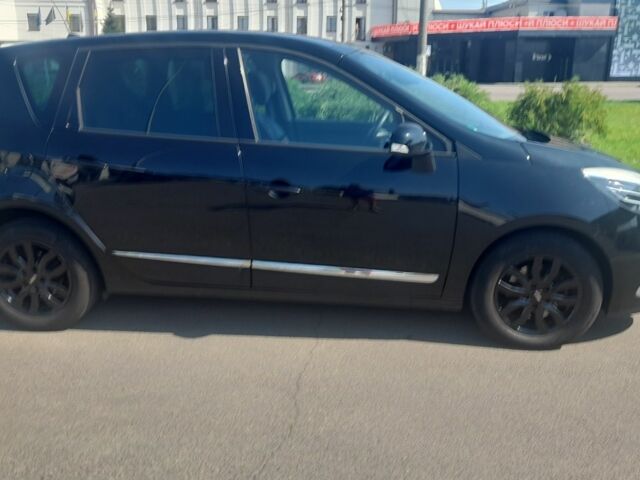 Черный Рено Сценик III, объемом двигателя 1.6 л и пробегом 224 тыс. км за 8700 $, фото 1 на Automoto.ua
