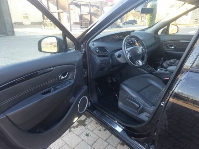 Черный Рено Сценик III, объемом двигателя 1.5 л и пробегом 254 тыс. км за 8500 $, фото 5 на Automoto.ua