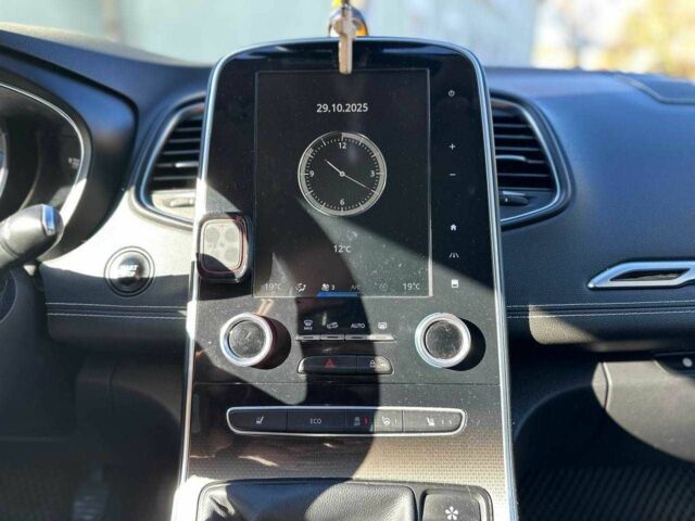 Черный Рено Сценик III, объемом двигателя 1.6 л и пробегом 270 тыс. км за 14999 $, фото 10 на Automoto.ua