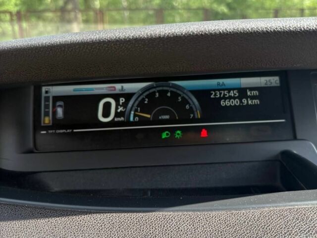 Коричневый Рено Сценик III, объемом двигателя 2 л и пробегом 239 тыс. км за 6900 $, фото 4 на Automoto.ua