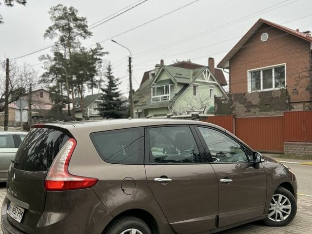 Коричневый Рено Сценик III, объемом двигателя 1.5 л и пробегом 292 тыс. км за 6600 $, фото 4 на Automoto.ua