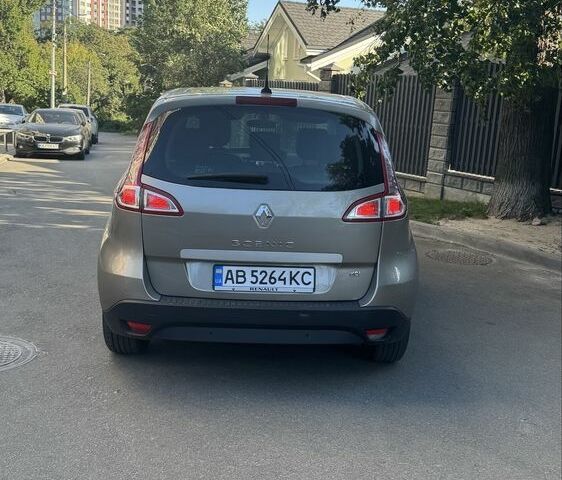 Коричневий Рено Сценік III, об'ємом двигуна 1.5 л та пробігом 300 тис. км за 8000 $, фото 4 на Automoto.ua