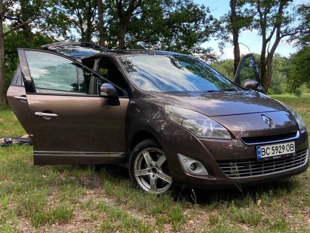 Коричневий Рено Сценік III, об'ємом двигуна 2 л та пробігом 365 тис. км за 7200 $, фото 2 на Automoto.ua