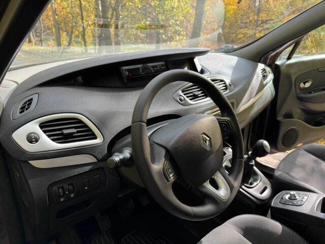 Коричневый Рено Сценик III, объемом двигателя 1.5 л и пробегом 226 тыс. км за 6500 $, фото 13 на Automoto.ua