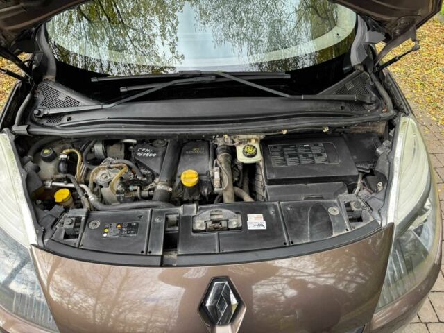 Коричневый Рено Сценик III, объемом двигателя 1.5 л и пробегом 226 тыс. км за 6500 $, фото 20 на Automoto.ua