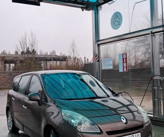 Коричневый Рено Сценик III, объемом двигателя 1.4 л и пробегом 203 тыс. км за 5399 $, фото 6 на Automoto.ua