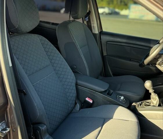 Коричневый Рено Сценик III, объемом двигателя 1.5 л и пробегом 300 тыс. км за 7000 $, фото 8 на Automoto.ua