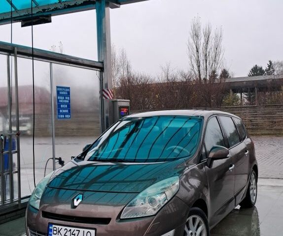 Коричневый Рено Сценик III, объемом двигателя 1.4 л и пробегом 203 тыс. км за 5399 $, фото 11 на Automoto.ua