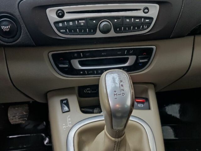 Коричневый Рено Сценик III, объемом двигателя 2 л и пробегом 311 тыс. км за 6800 $, фото 12 на Automoto.ua