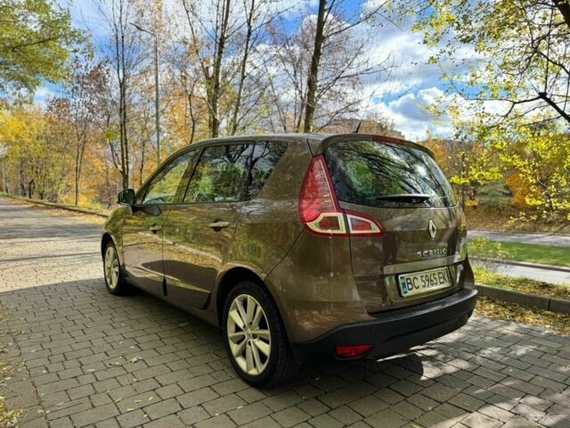 Коричневый Рено Сценик III, объемом двигателя 1.5 л и пробегом 226 тыс. км за 6500 $, фото 3 на Automoto.ua
