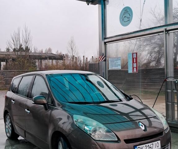 Коричневый Рено Сценик III, объемом двигателя 1.4 л и пробегом 203 тыс. км за 5399 $, фото 5 на Automoto.ua