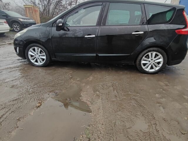 Коричневый Рено Сценик III, объемом двигателя 2 л и пробегом 311 тыс. км за 6800 $, фото 6 на Automoto.ua