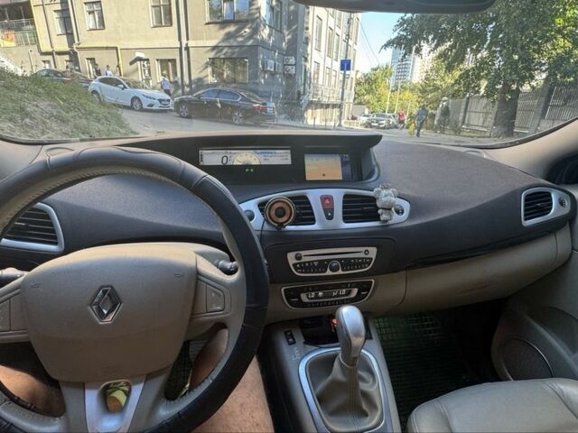 Коричневий Рено Сценік III, об'ємом двигуна 1.5 л та пробігом 300 тис. км за 8000 $, фото 8 на Automoto.ua