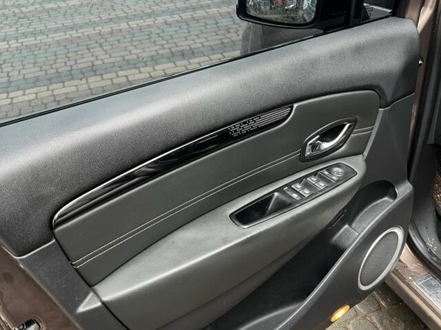 Коричневый Рено Сценик III, объемом двигателя 1.5 л и пробегом 241 тыс. км за 7350 $, фото 16 на Automoto.ua