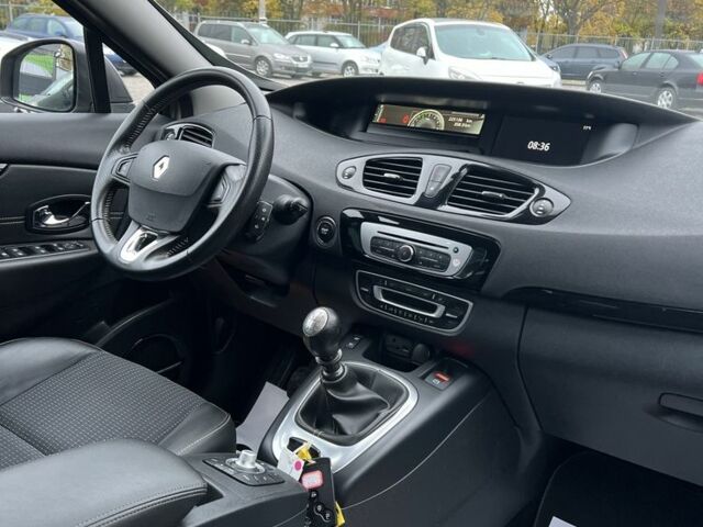 Коричневый Рено Сценик III, объемом двигателя 1.6 л и пробегом 225 тыс. км за 10700 $, фото 21 на Automoto.ua