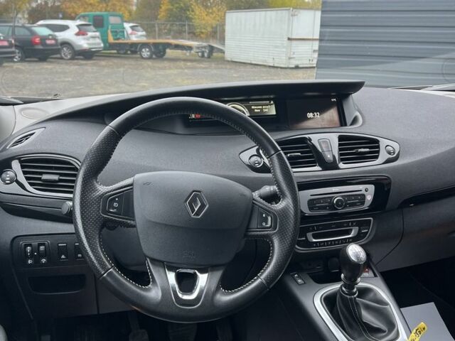 Коричневый Рено Сценик III, объемом двигателя 1.6 л и пробегом 225 тыс. км за 10700 $, фото 13 на Automoto.ua