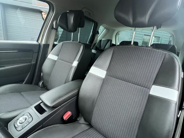 Коричневый Рено Сценик III, объемом двигателя 1.6 л и пробегом 225 тыс. км за 10700 $, фото 18 на Automoto.ua