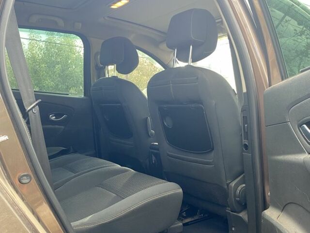 Коричневый Рено Сценик III, объемом двигателя 1.5 л и пробегом 280 тыс. км за 5500 $, фото 5 на Automoto.ua