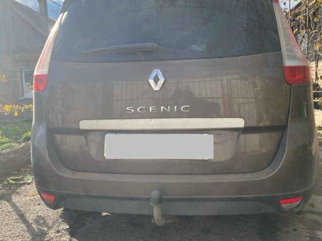 Коричневый Рено Сценик III, объемом двигателя 1.5 л и пробегом 280 тыс. км за 5500 $, фото 2 на Automoto.ua