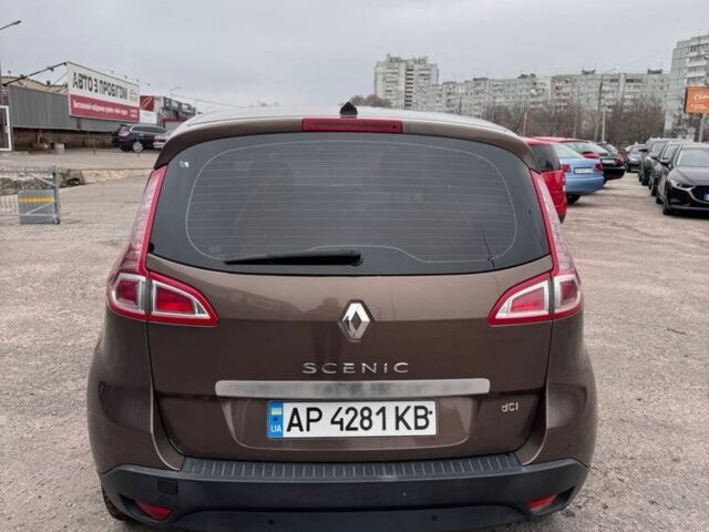Коричневый Рено Сценик III, объемом двигателя 1.5 л и пробегом 239 тыс. км за 7999 $, фото 4 на Automoto.ua