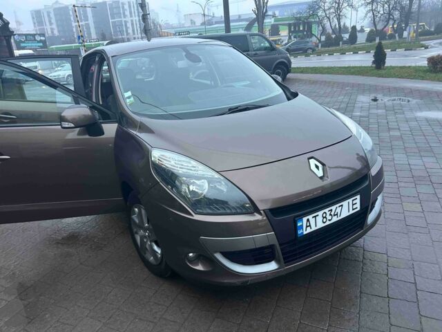 Коричневый Рено Сценик III, объемом двигателя 1.5 л и пробегом 260 тыс. км за 7500 $, фото 1 на Automoto.ua