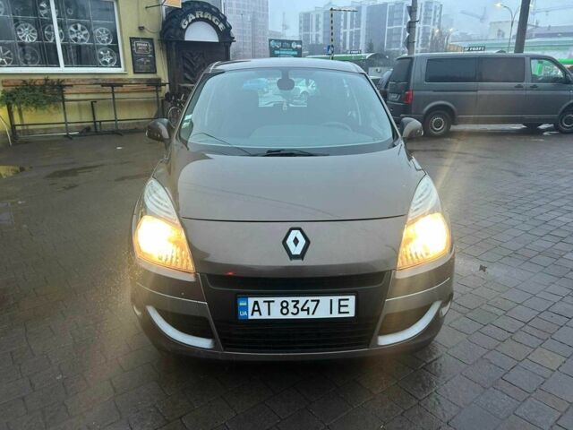 Коричневый Рено Сценик III, объемом двигателя 1.5 л и пробегом 260 тыс. км за 7500 $, фото 6 на Automoto.ua