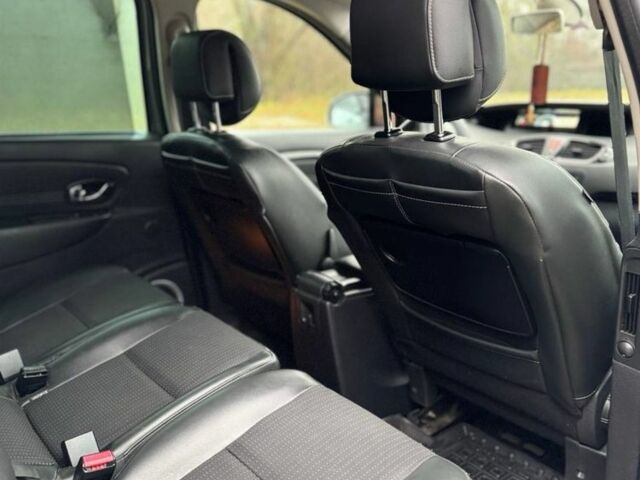 Коричневий Рено Сценік III, об'ємом двигуна 1.5 л та пробігом 276 тис. км за 7300 $, фото 5 на Automoto.ua