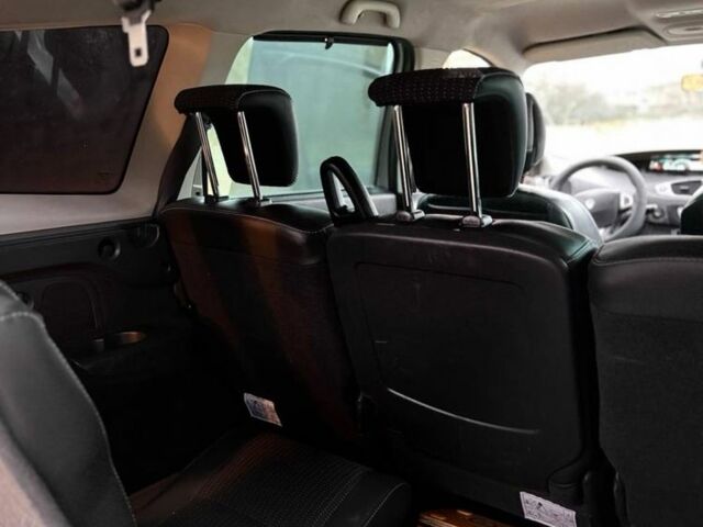 Коричневий Рено Сценік III, об'ємом двигуна 1.5 л та пробігом 276 тис. км за 7300 $, фото 10 на Automoto.ua