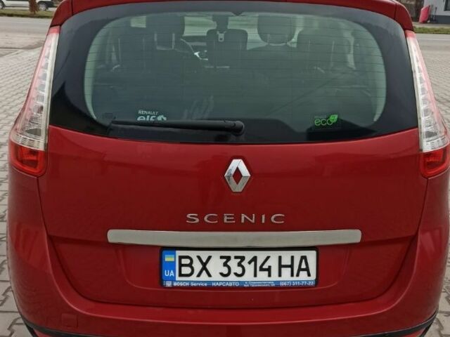 Красный Рено Сценик III, объемом двигателя 1.5 л и пробегом 224 тыс. км за 7600 $, фото 1 на Automoto.ua