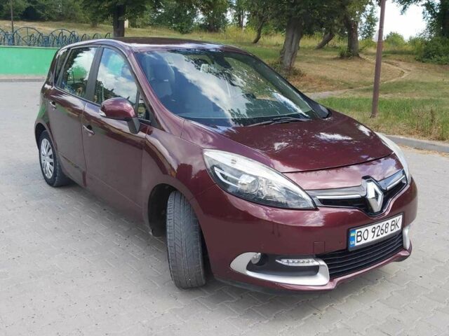 Красный Рено Сценик III, объемом двигателя 1.5 л и пробегом 209 тыс. км за 8700 $, фото 5 на Automoto.ua