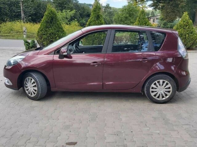 Красный Рено Сценик III, объемом двигателя 1.5 л и пробегом 209 тыс. км за 8700 $, фото 1 на Automoto.ua