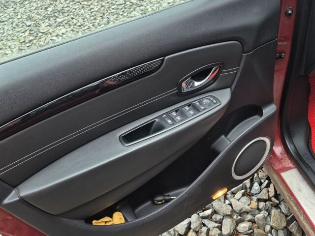 Червоний Рено Сценік III, об'ємом двигуна 1.6 л та пробігом 237 тис. км за 7500 $, фото 6 на Automoto.ua