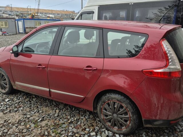 Червоний Рено Сценік III, об'ємом двигуна 1.6 л та пробігом 237 тис. км за 7500 $, фото 2 на Automoto.ua