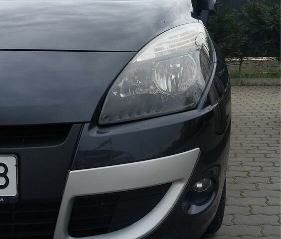 Серый Рено Сценик III, объемом двигателя 1.6 л и пробегом 215 тыс. км за 6500 $, фото 4 на Automoto.ua