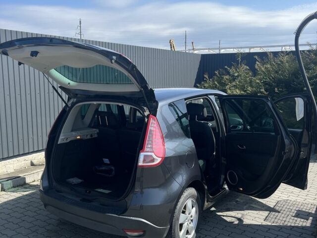 Серый Рено Сценик III, объемом двигателя 1.6 л и пробегом 215 тыс. км за 6500 $, фото 6 на Automoto.ua