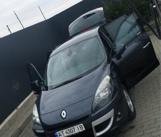 Серый Рено Сценик III, объемом двигателя 1.6 л и пробегом 215 тыс. км за 6500 $, фото 5 на Automoto.ua