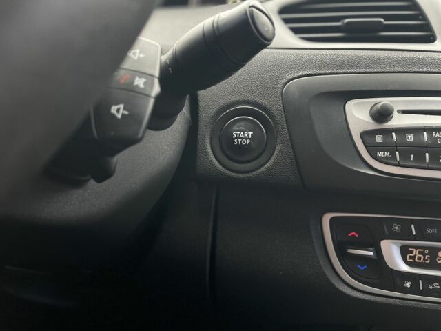 Сірий Рено Сценік III, об'ємом двигуна 1.5 л та пробігом 310 тис. км за 6700 $, фото 22 на Automoto.ua