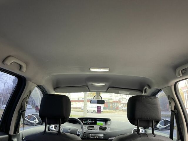 Сірий Рено Сценік III, об'ємом двигуна 1.5 л та пробігом 310 тис. км за 6700 $, фото 14 на Automoto.ua