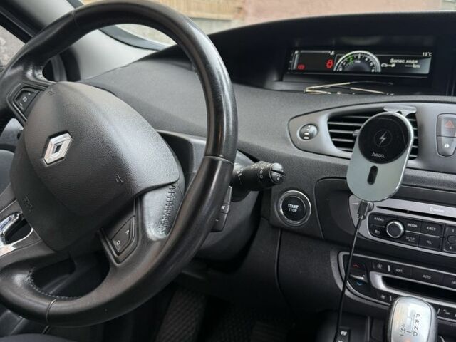 Сірий Рено Сценік III, об'ємом двигуна 1.5 л та пробігом 220 тис. км за 8500 $, фото 4 на Automoto.ua