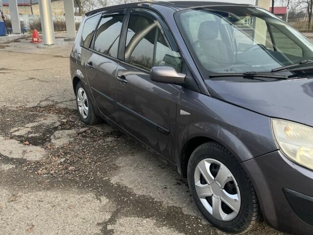 Серый Рено Сценик III, объемом двигателя 1.5 л и пробегом 295 тыс. км за 4600 $, фото 1 на Automoto.ua