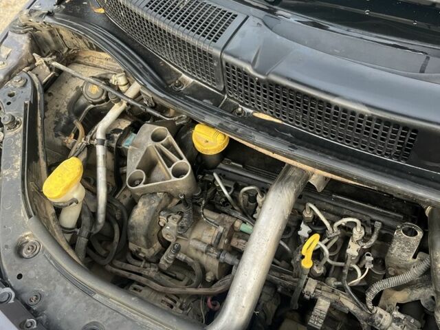 Серый Рено Сценик III, объемом двигателя 1.5 л и пробегом 295 тыс. км за 4600 $, фото 14 на Automoto.ua