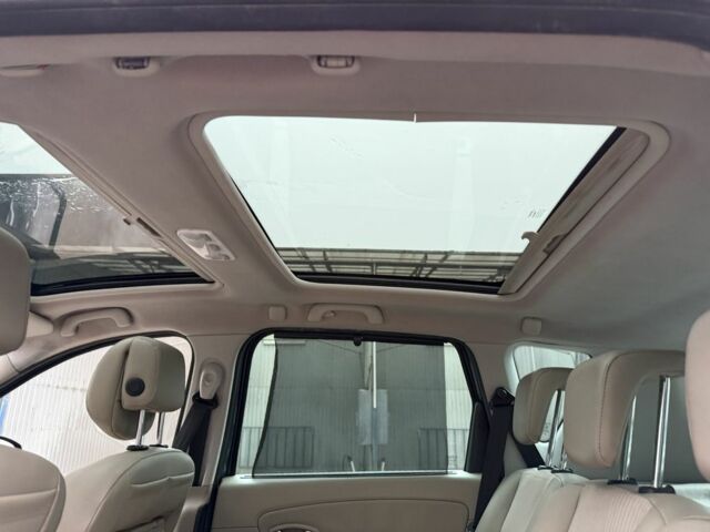 Серый Рено Сценик III, объемом двигателя 1.5 л и пробегом 208 тыс. км за 5700 $, фото 8 на Automoto.ua