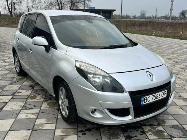 Серый Рено Сценик III, объемом двигателя 1.9 л и пробегом 260 тыс. км за 6550 $, фото 5 на Automoto.ua