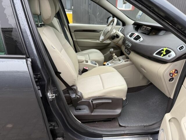 Серый Рено Сценик III, объемом двигателя 1.5 л и пробегом 208 тыс. км за 5700 $, фото 19 на Automoto.ua