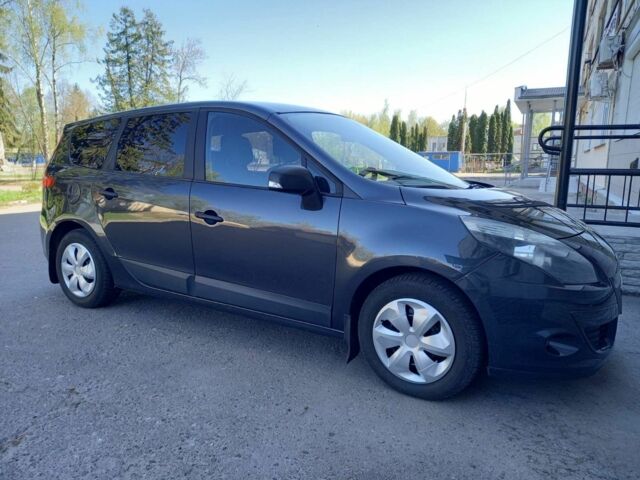 Серый Рено Сценик III, объемом двигателя 1.5 л и пробегом 229 тыс. км за 6700 $, фото 6 на Automoto.ua