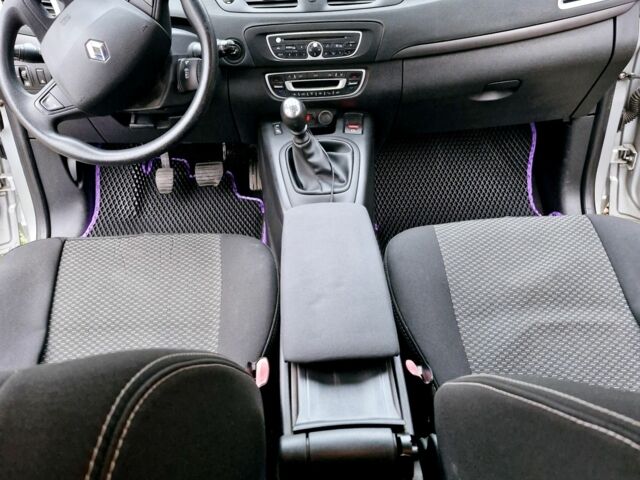 Сірий Рено Сценік III, об'ємом двигуна 1.5 л та пробігом 290 тис. км за 6300 $, фото 5 на Automoto.ua