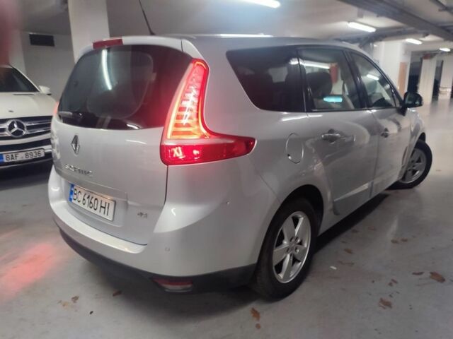 Серый Рено Сценик III, объемом двигателя 1.5 л и пробегом 260 тыс. км за 7000 $, фото 3 на Automoto.ua