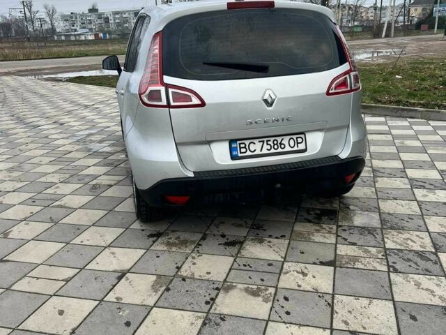 Серый Рено Сценик III, объемом двигателя 1.9 л и пробегом 260 тыс. км за 6550 $, фото 3 на Automoto.ua